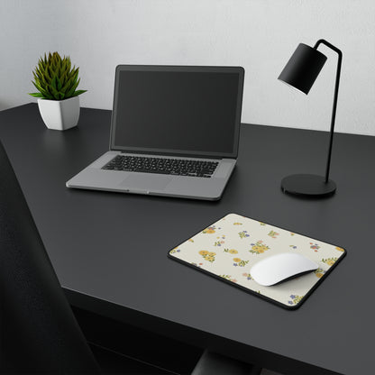 Daisy Chain Non-Slip Gaming Mouse Pad